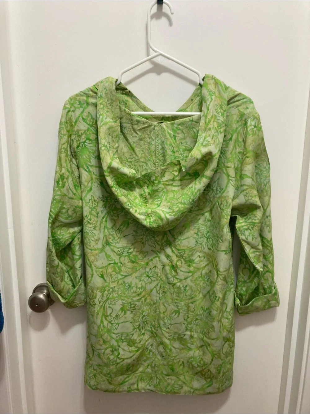Soft Surroundings bright green floral Hoodie/swimsuit coverup.Petite medium